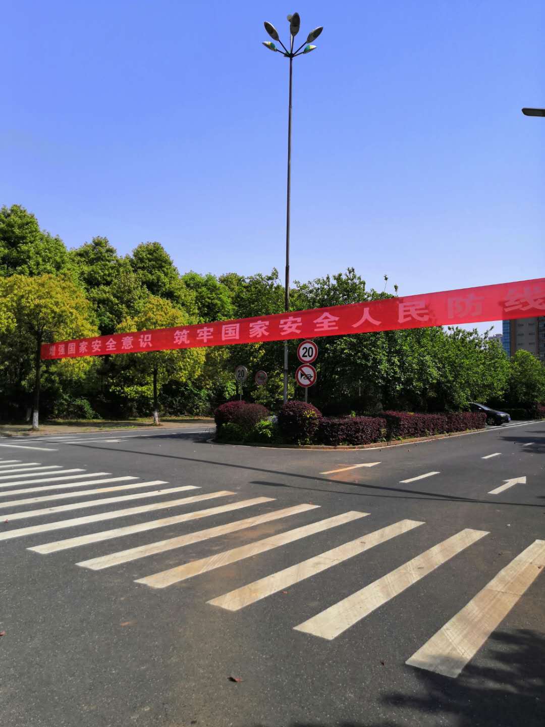 210f87d22b9e07974572ff8959f8264